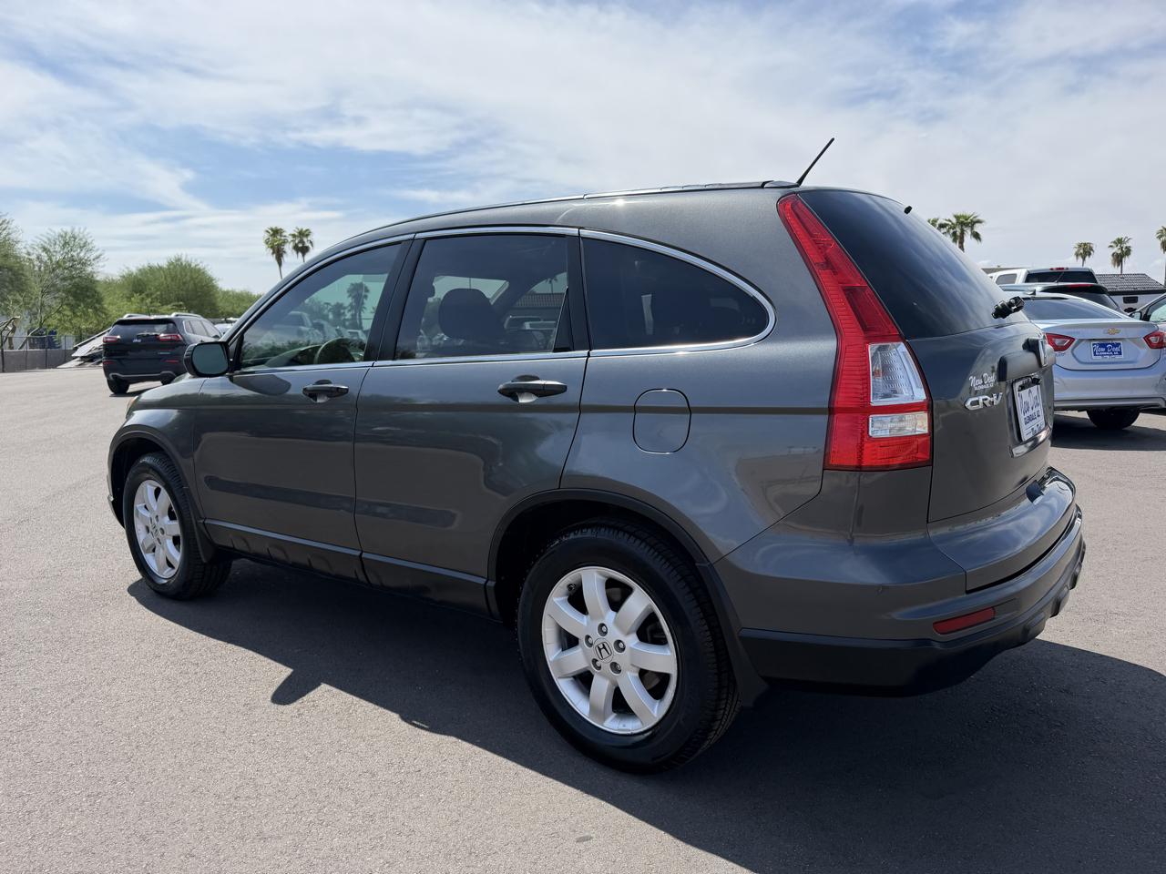Honda CR-V SE 2WD 5-Speed AT 2011