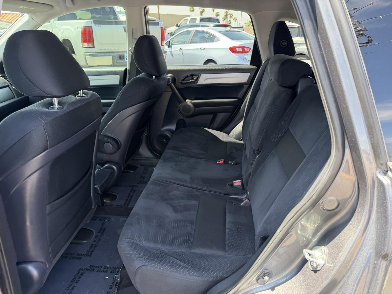 Honda CR-V SE 2WD 5-Speed AT 2011