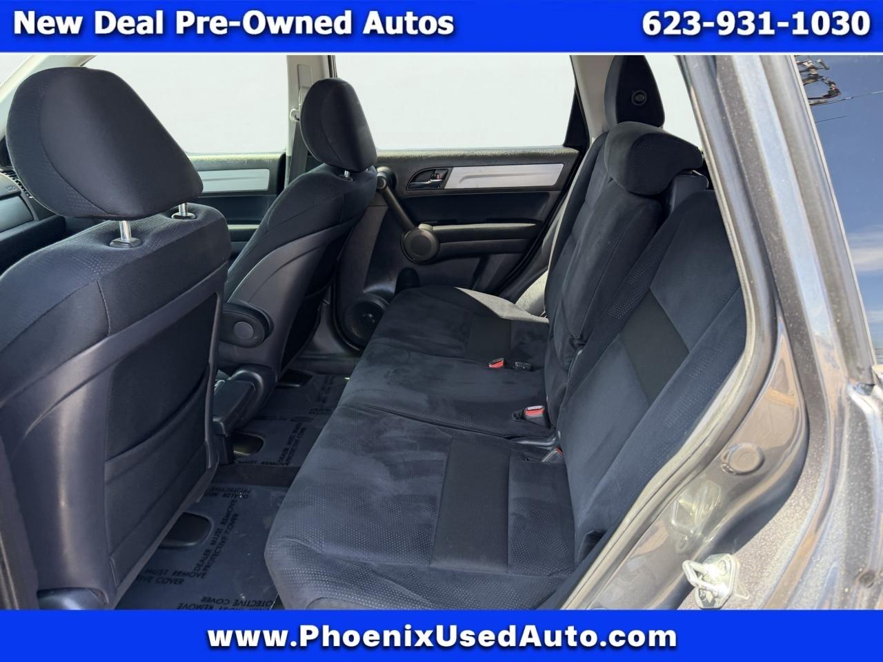 Honda CR-V SE 2WD 5-Speed AT 2011