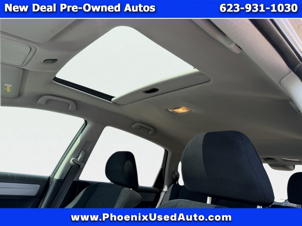 Honda CR-V SE 2WD 5-Speed AT 2011