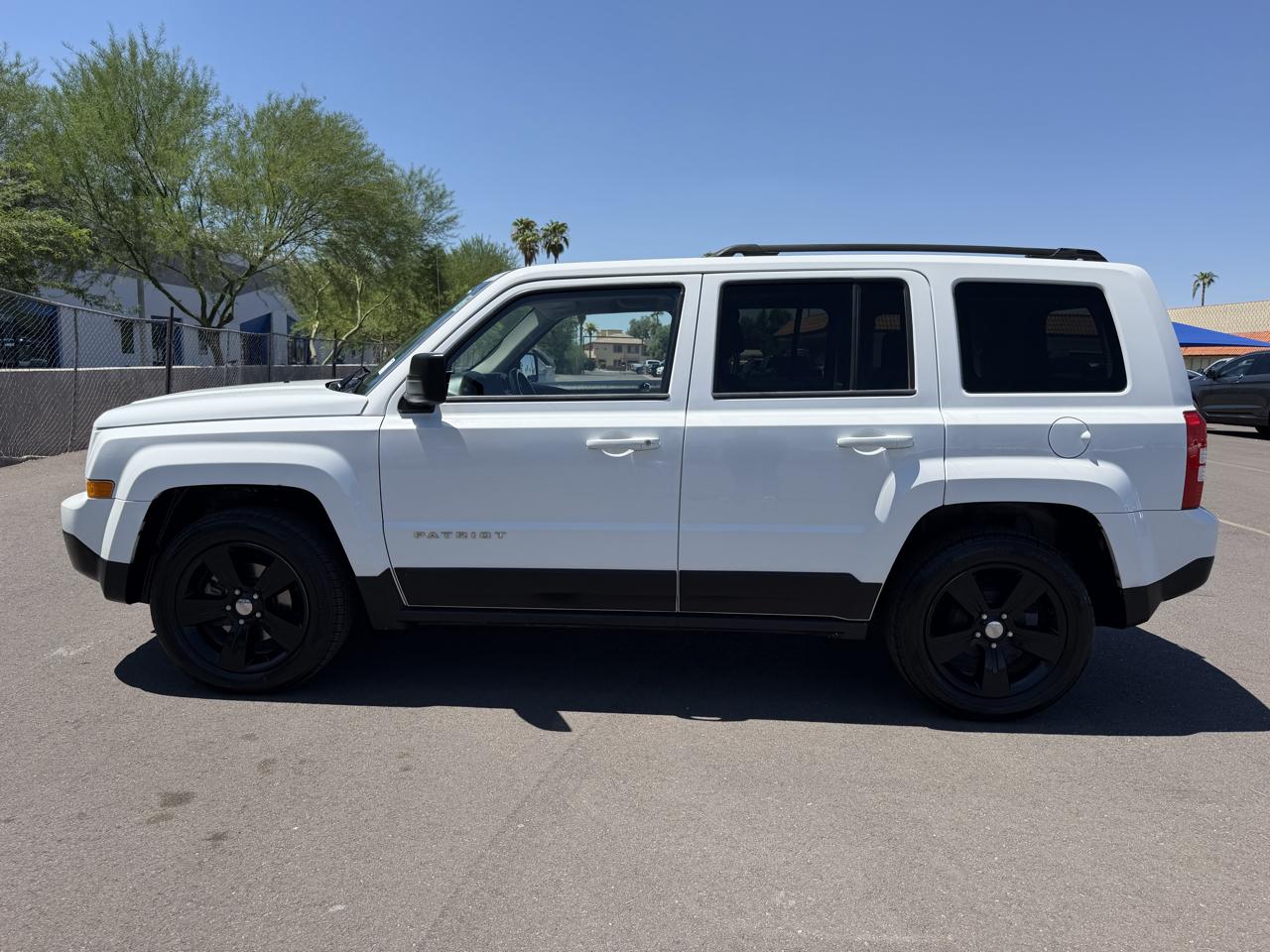 Jeep Patriot Latitude 2WD 2014
