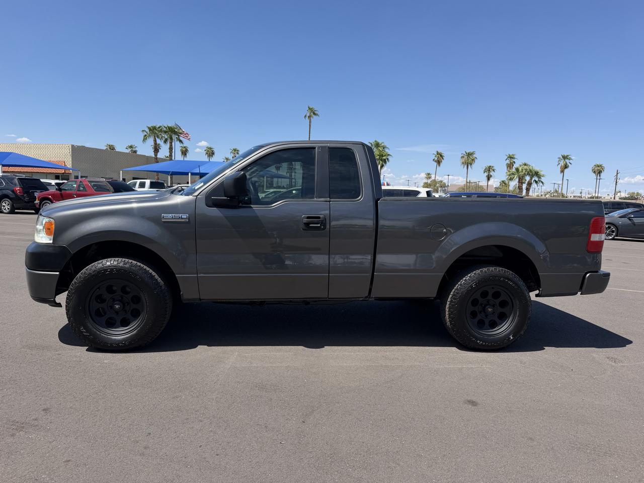 Ford F-150 2WD Reg Cab 122.5" XL 2007