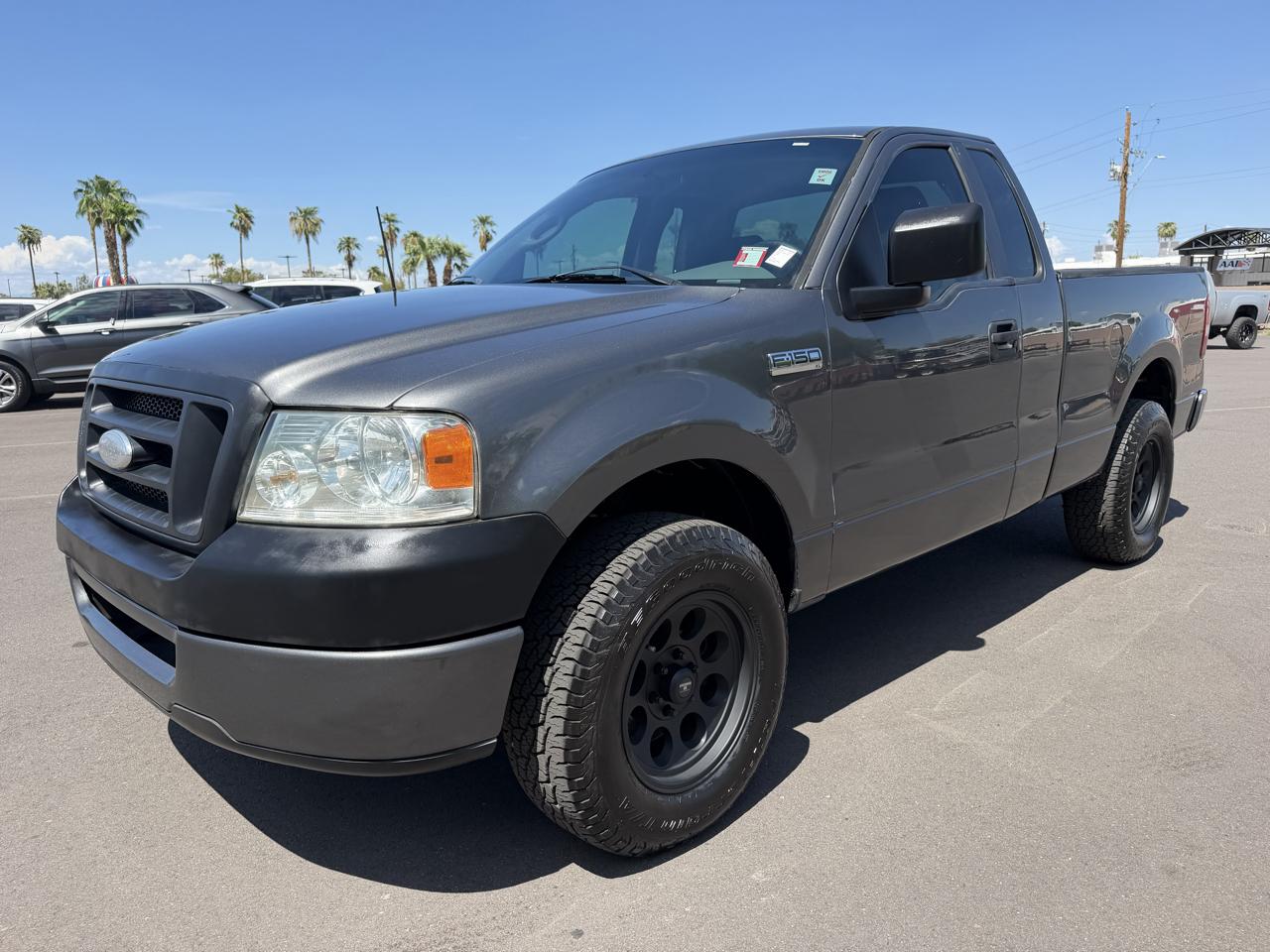 Ford F-150 2WD Reg Cab 122.5" XL 2007