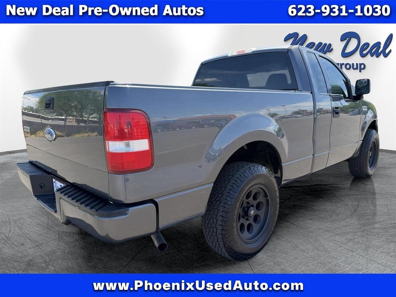 Ford F-150 2WD Reg Cab 122.5" XL 2007