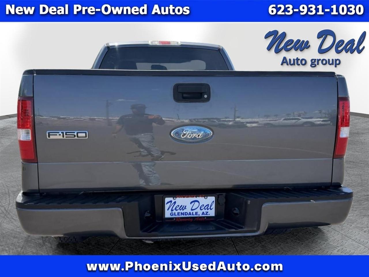 Ford F-150 2WD Reg Cab 122.5" XL 2007