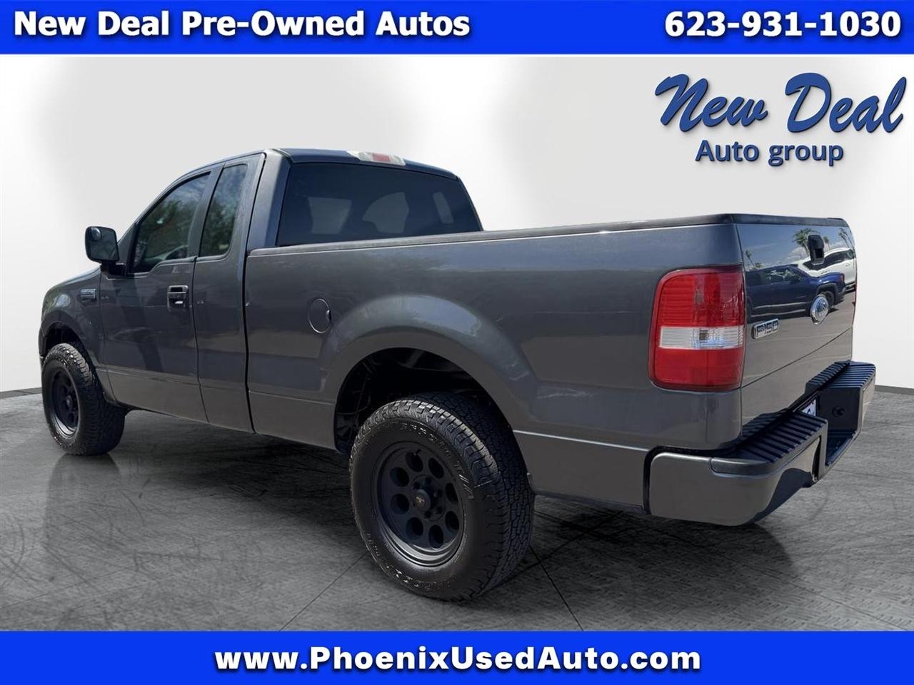 Ford F-150 2WD Reg Cab 122.5" XL 2007