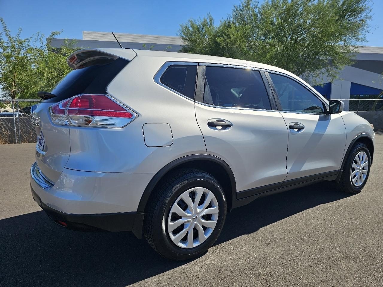 Nissan Rogue S 2WD 2016