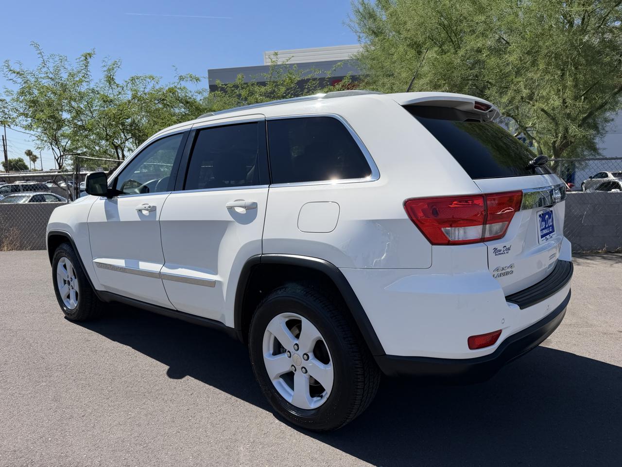 Jeep Grand Cherokee Laredo 4WD 2011
