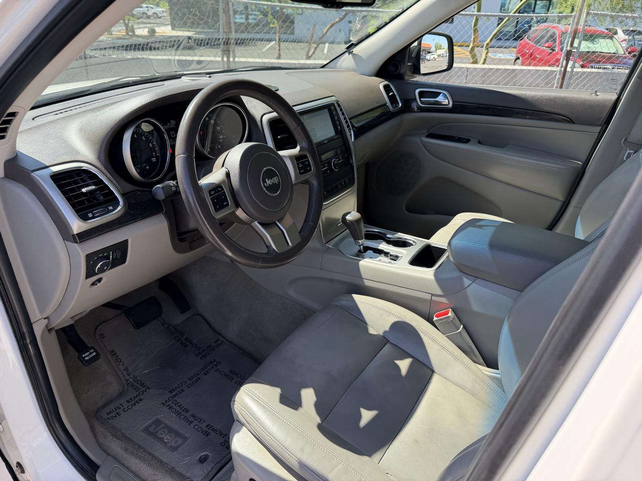 Jeep Grand Cherokee Laredo 4WD 2011