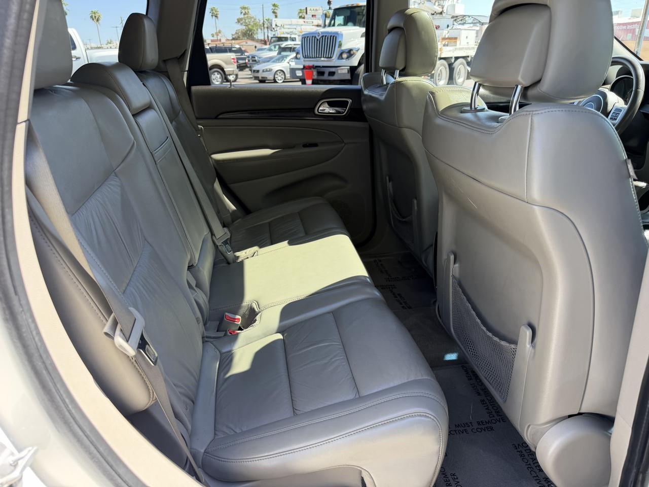 Jeep Grand Cherokee Laredo 4WD 2011