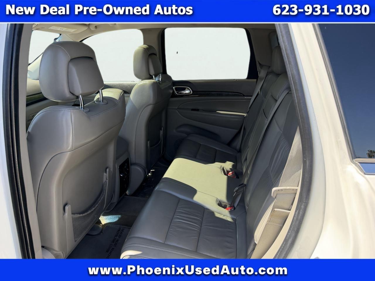 Jeep Grand Cherokee Laredo 4WD 2011