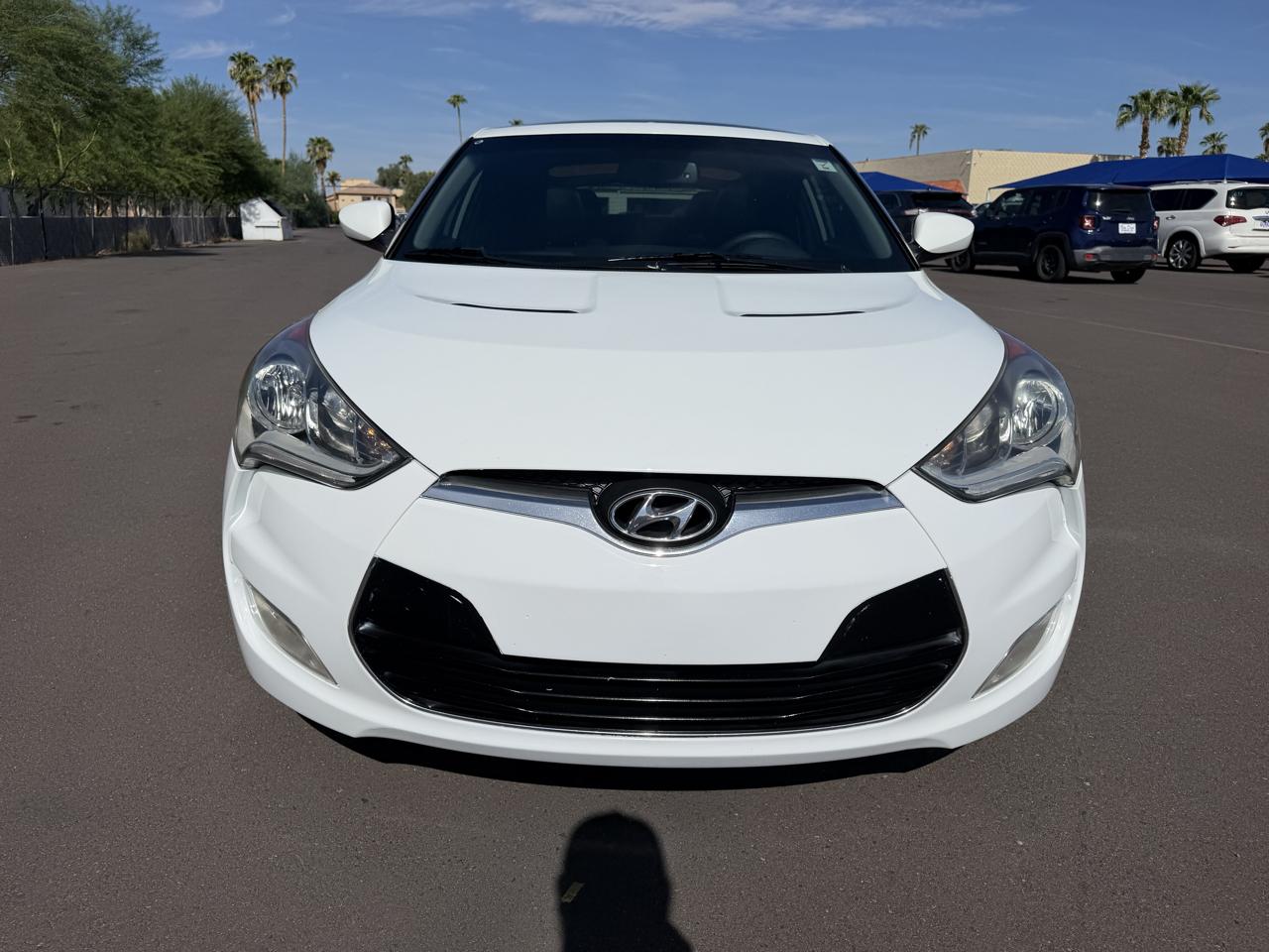 Hyundai Veloster Base 2013