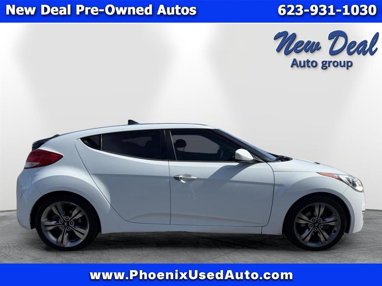 Hyundai Veloster Base 2013