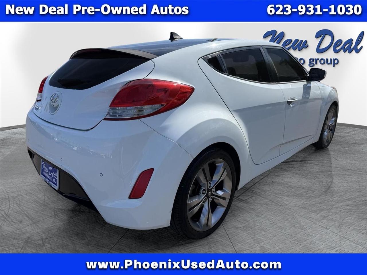 Hyundai Veloster Base 2013