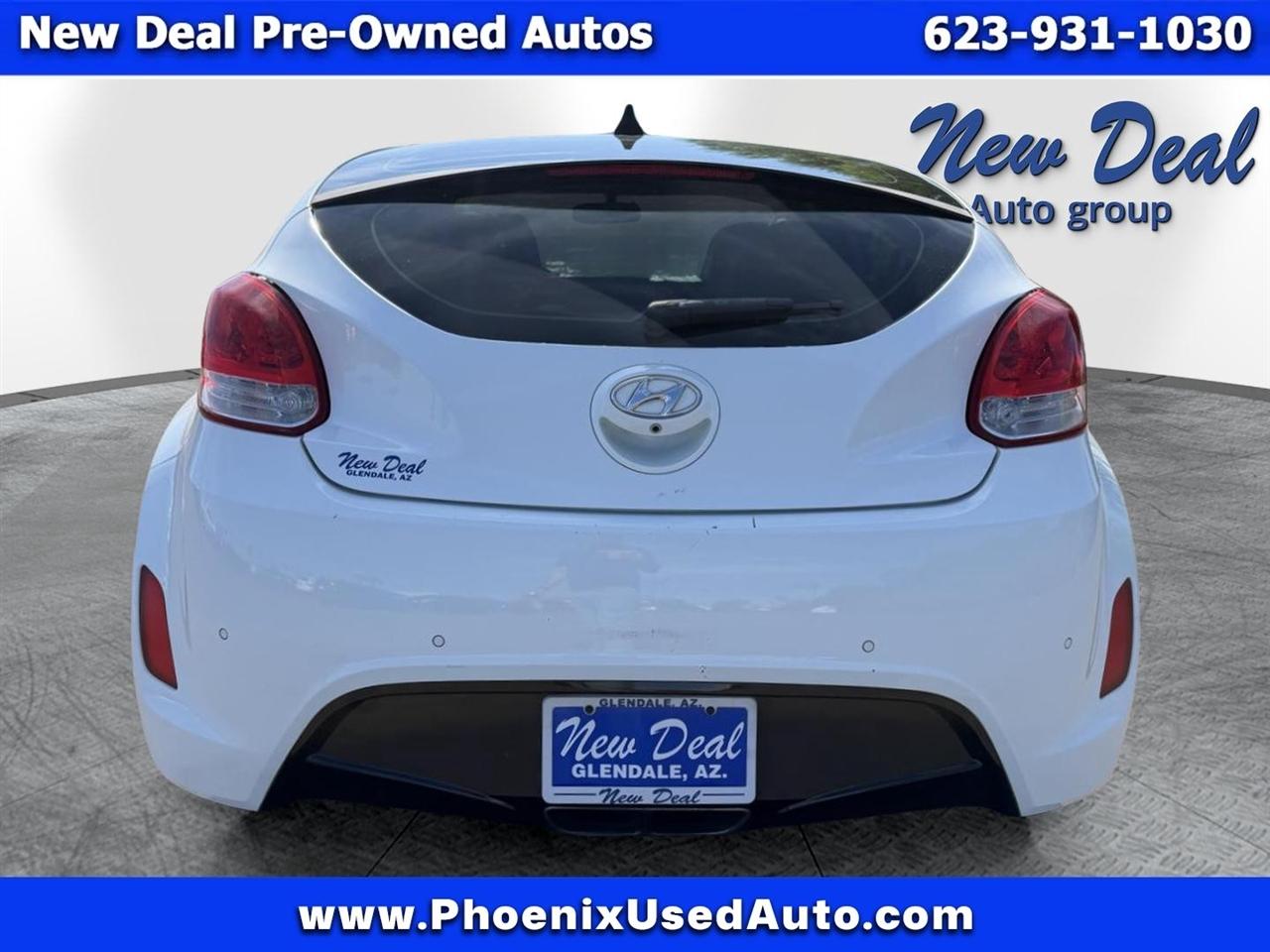Hyundai Veloster Base 2013