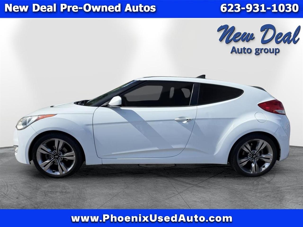 Hyundai Veloster Base 2013