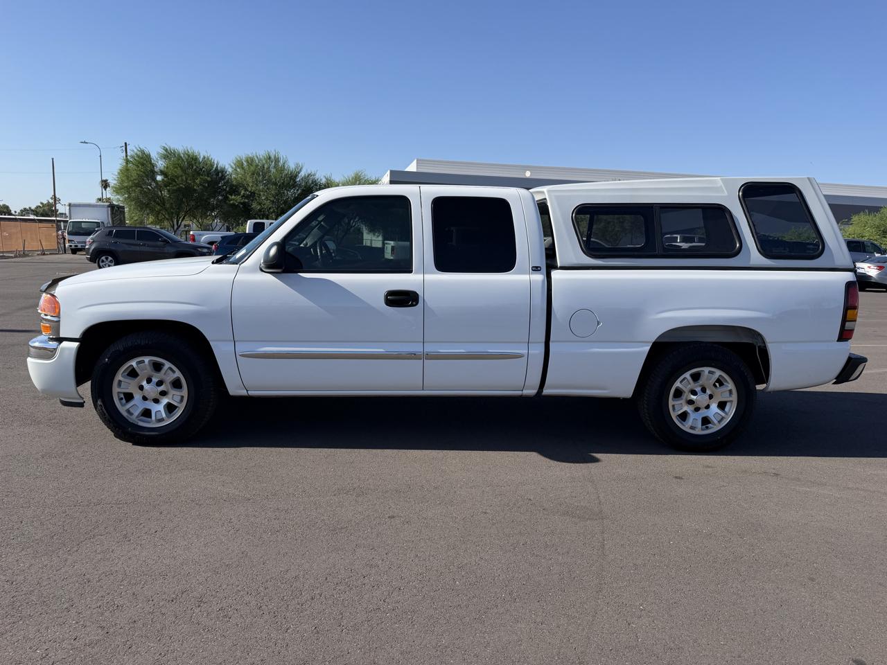 GMC Sierra 1500 2WD Double Cab 147" SLE 2005