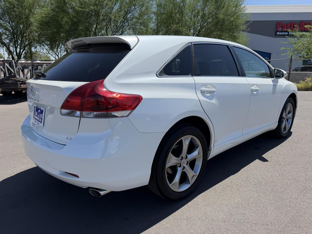 Toyota Venza LE V6 FWD 2014