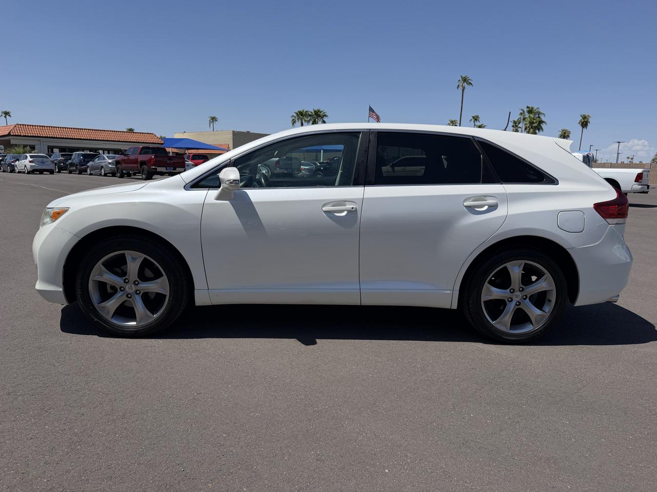 Toyota Venza LE V6 FWD 2014