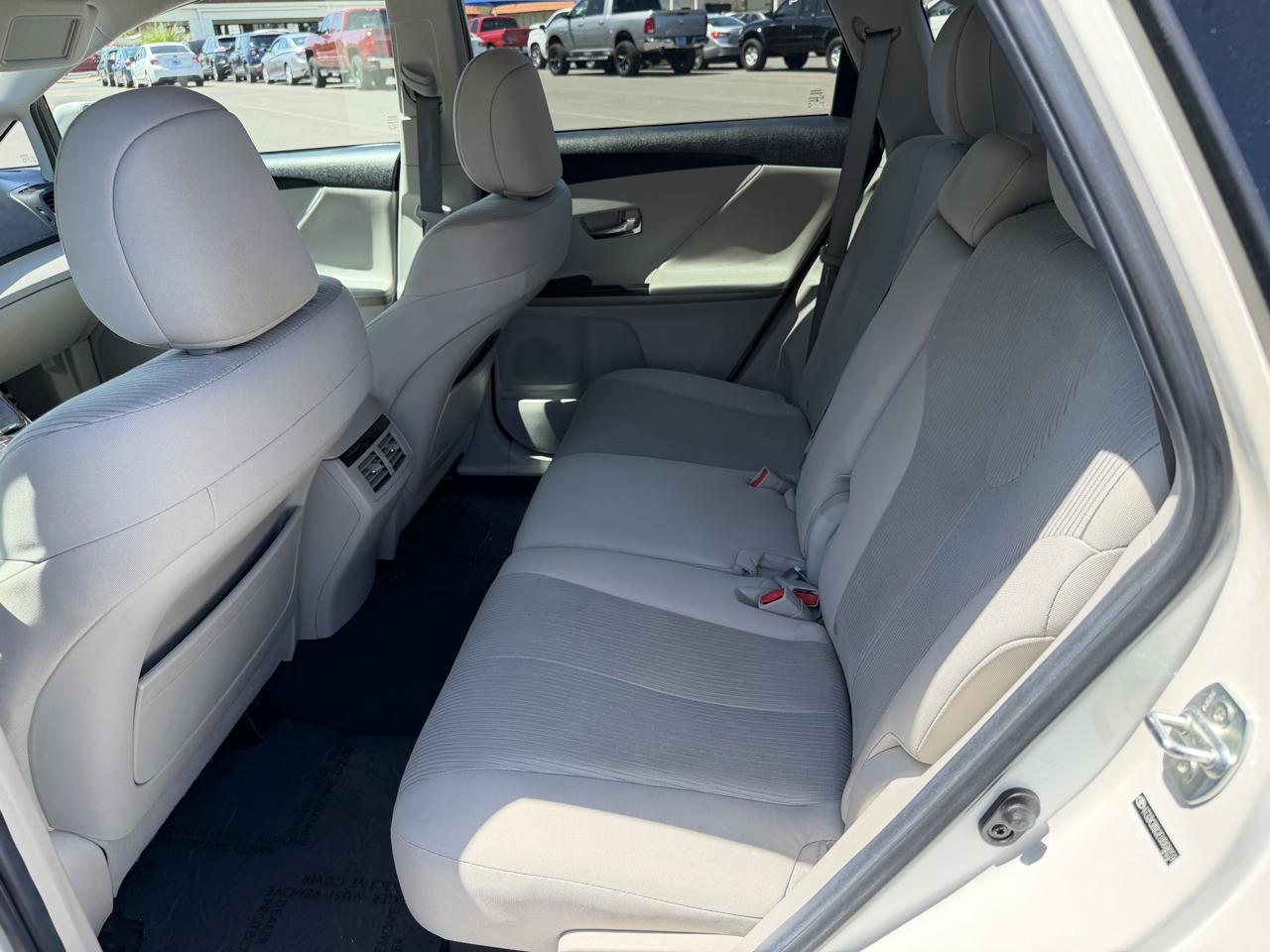 Toyota Venza LE V6 FWD 2014