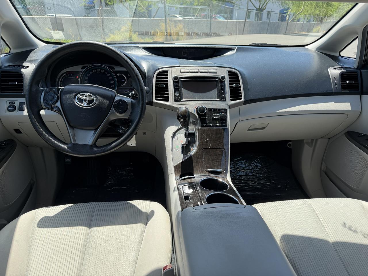 Toyota Venza LE V6 FWD 2014