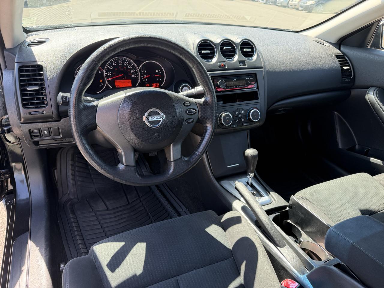 Nissan Altima 2.5 S CVT Coupe 2013