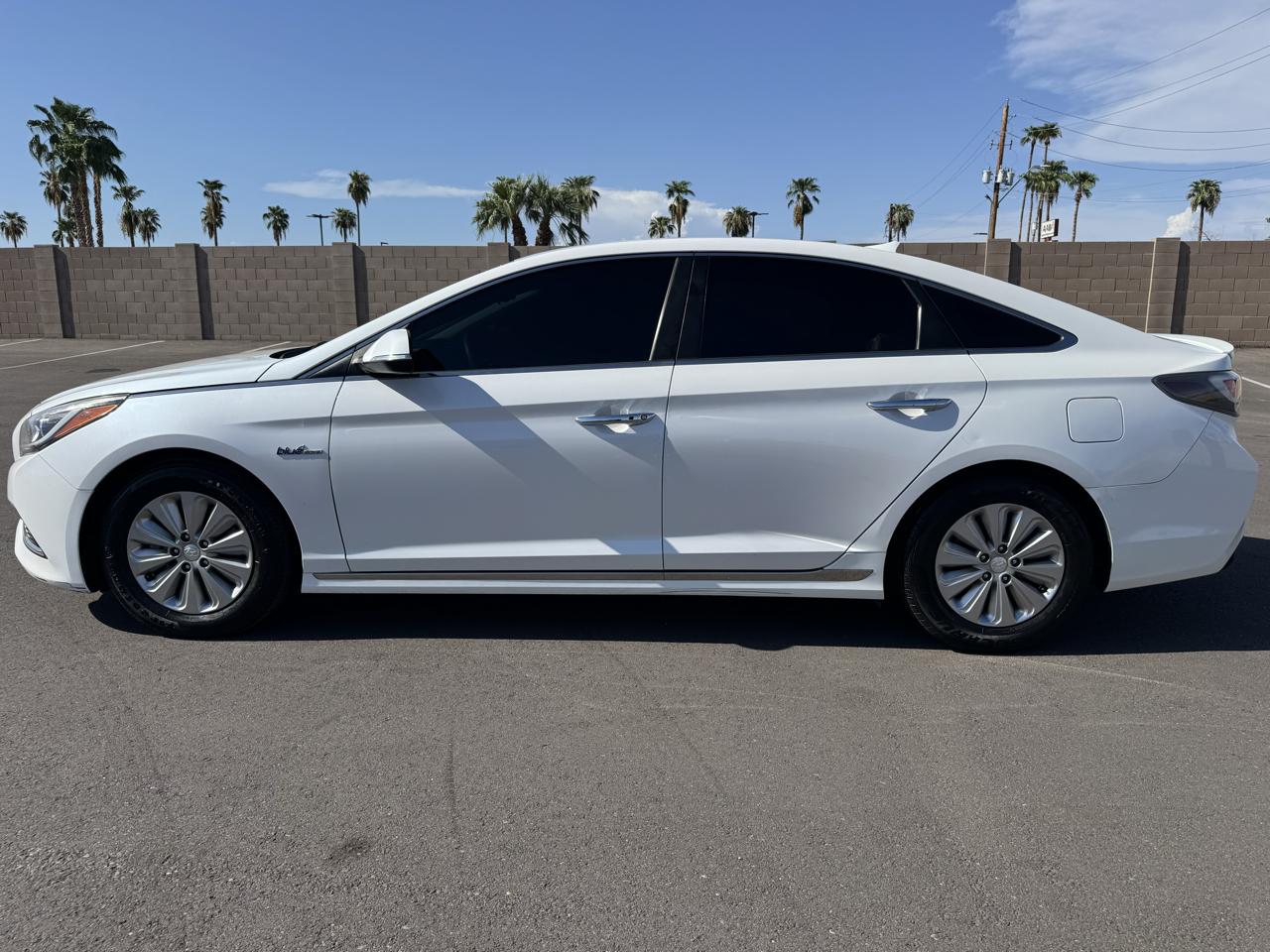 Hyundai Sonata Hybrid Base 2016