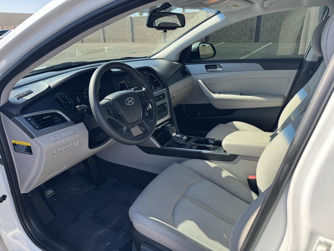 Hyundai Sonata Hybrid Base 2016