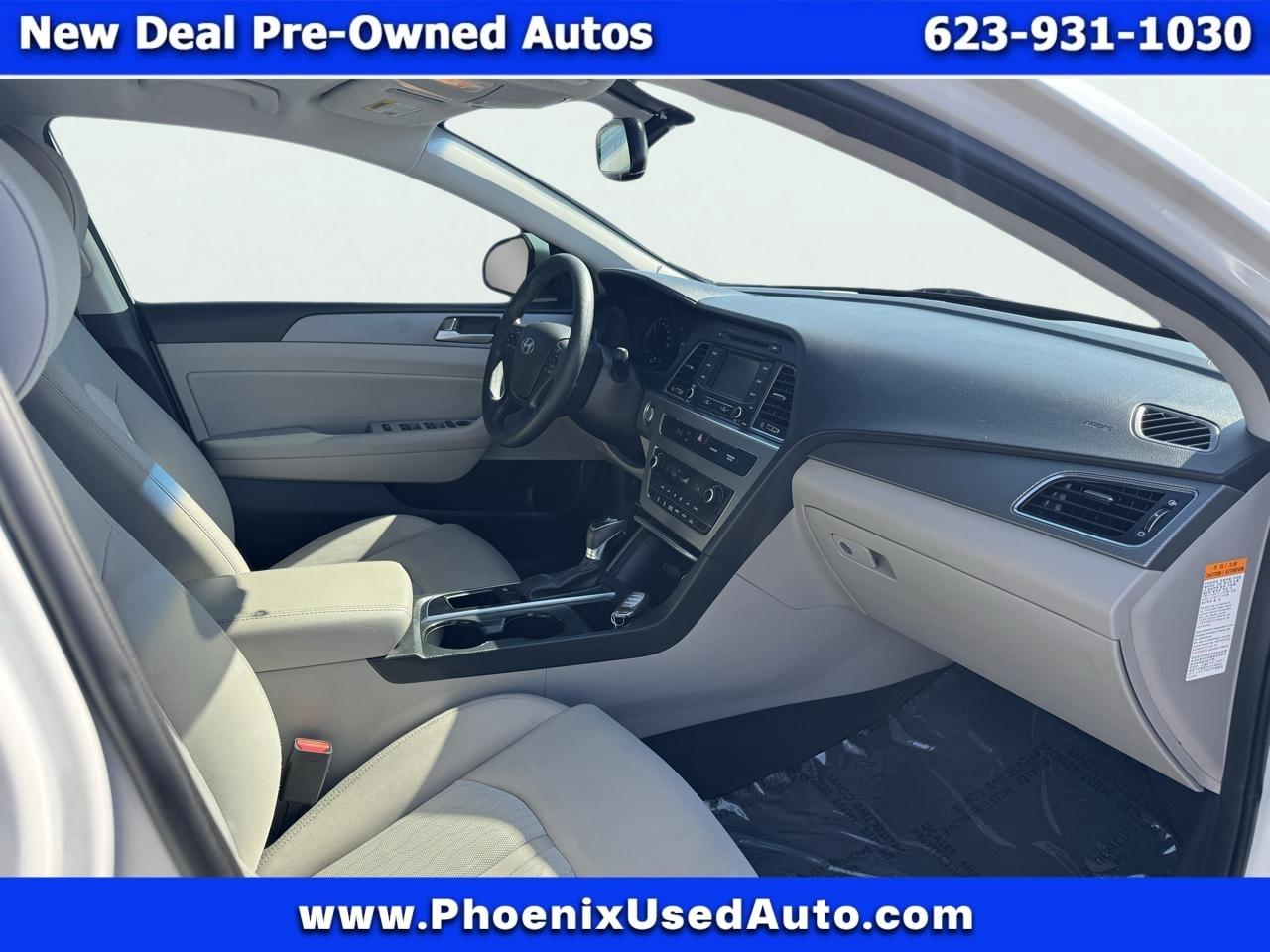Hyundai Sonata Hybrid Base 2016