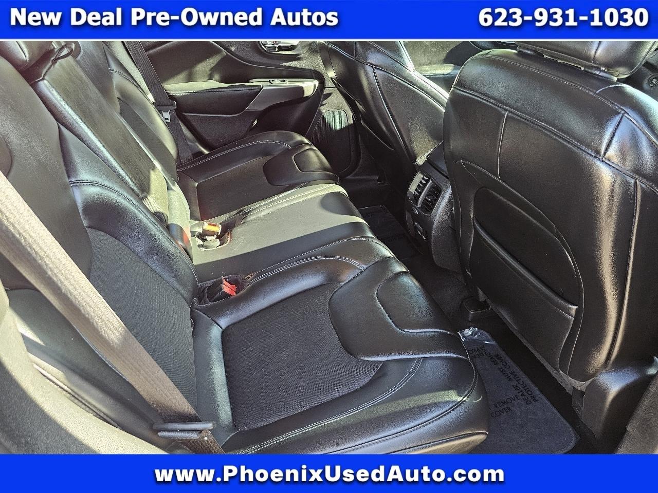 Jeep Cherokee Latitude Plus FWD 2019