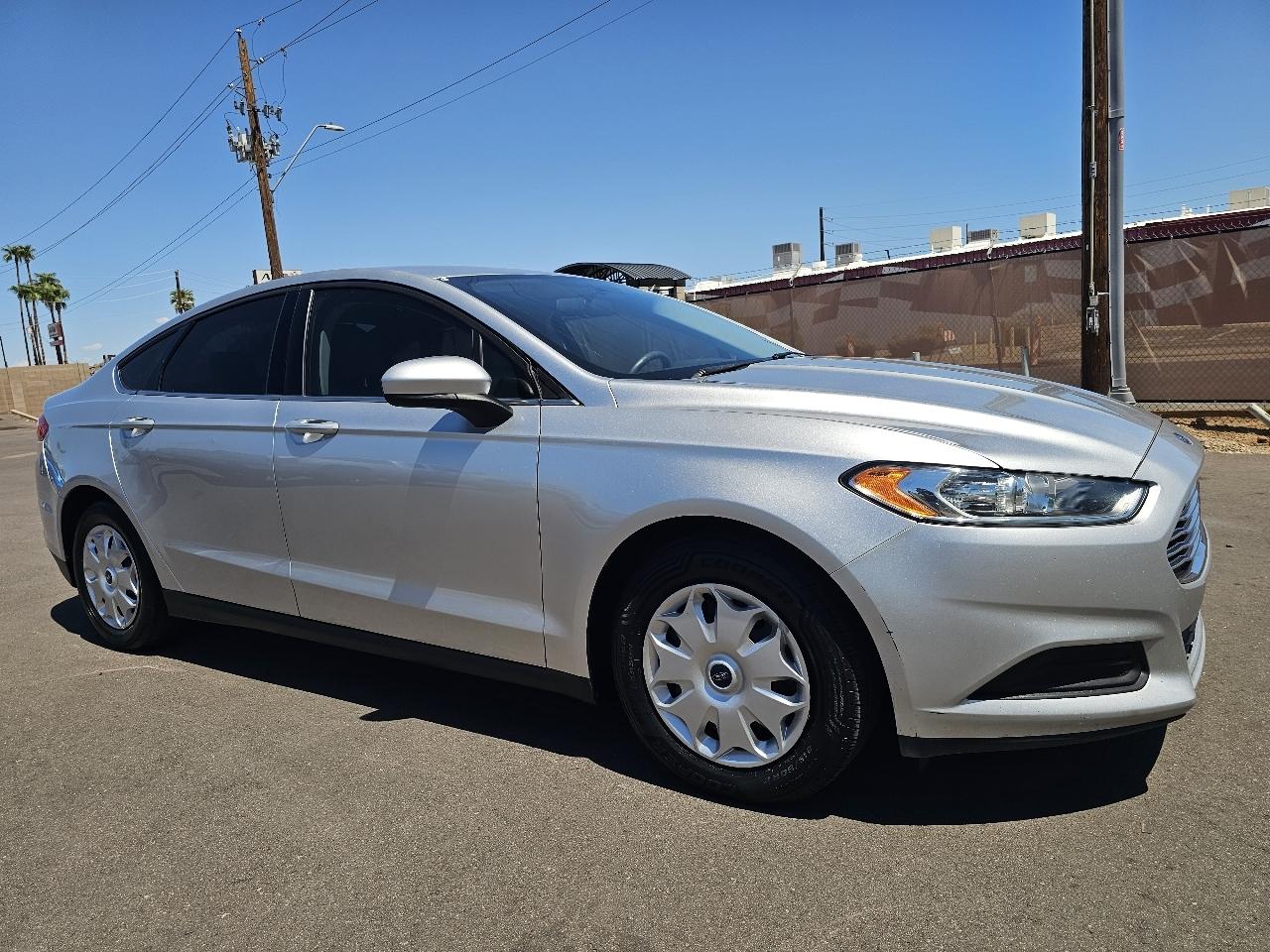 Ford Fusion S 2014