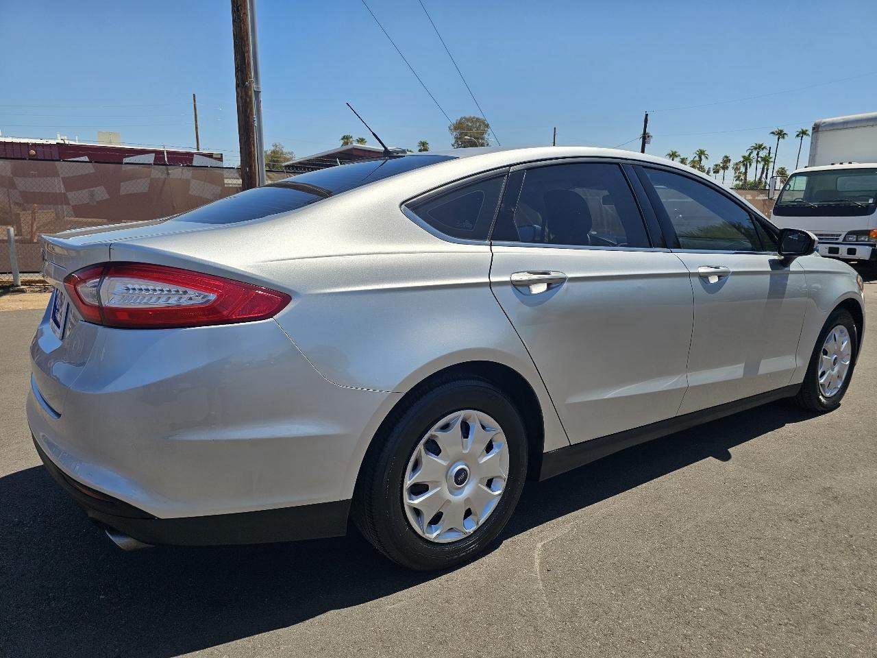 Ford Fusion S 2014
