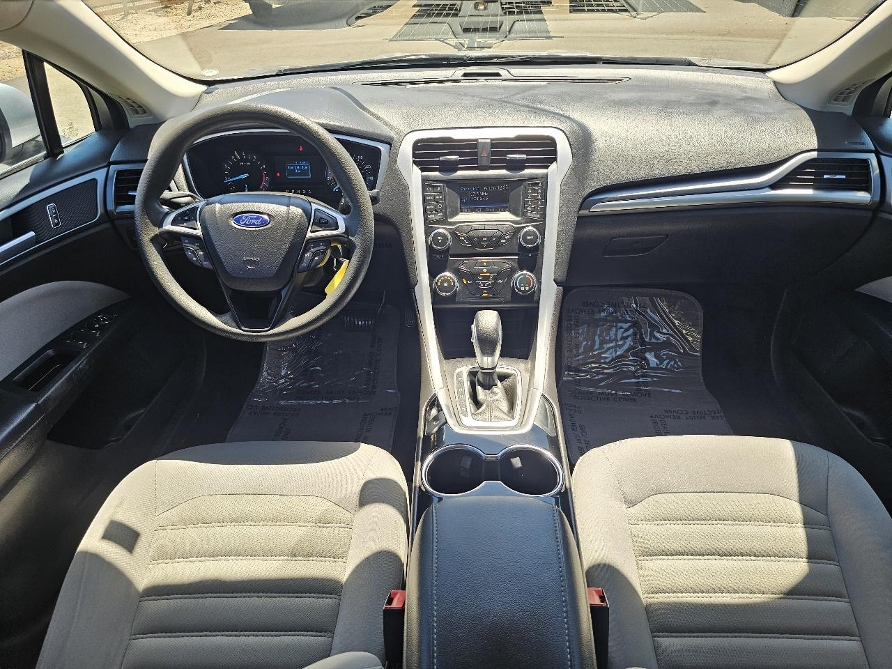Ford Fusion S 2014
