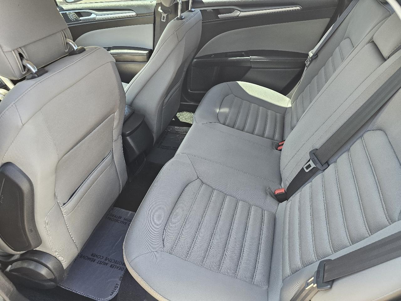 Ford Fusion S 2014