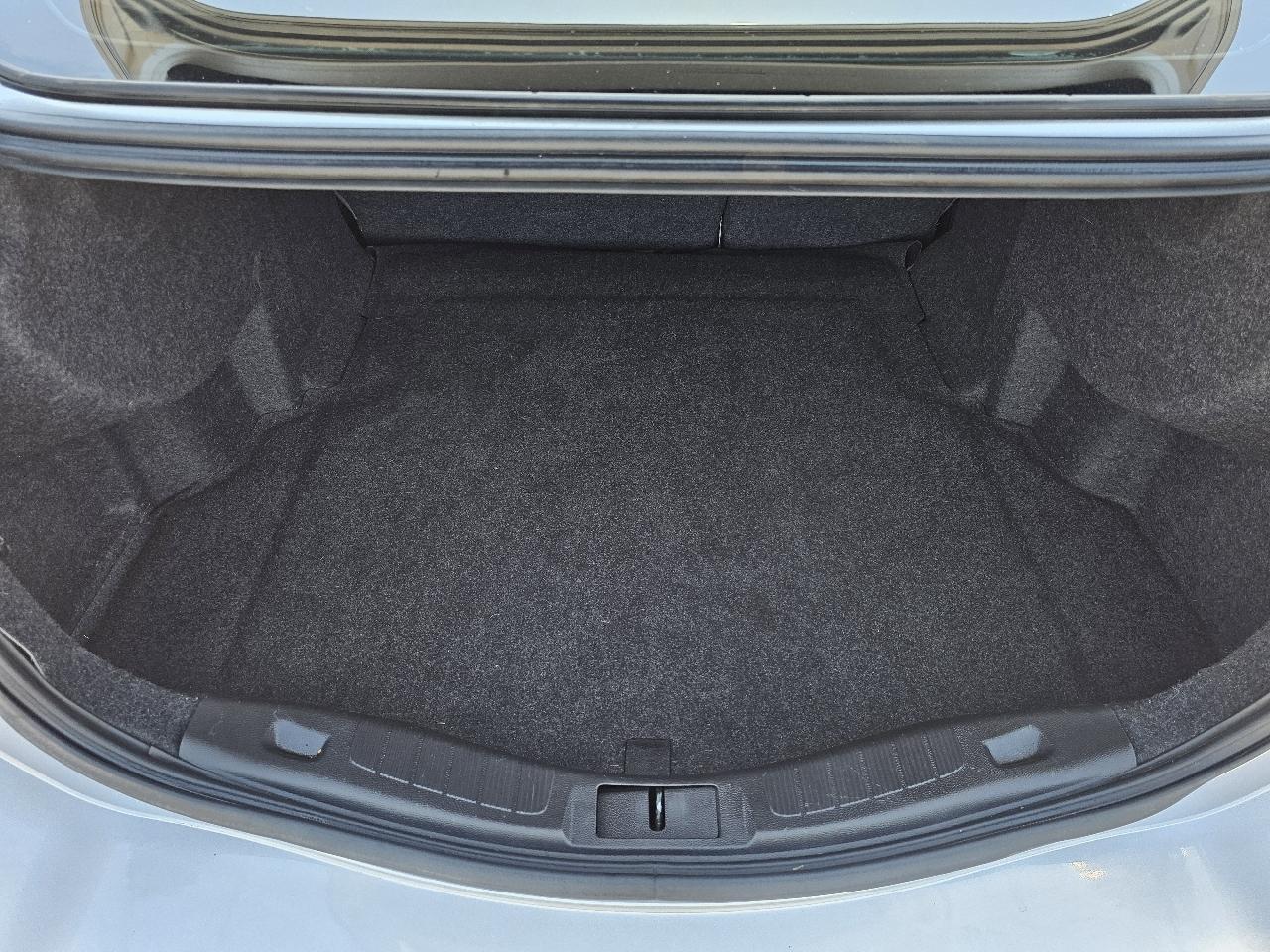 Ford Fusion S 2014