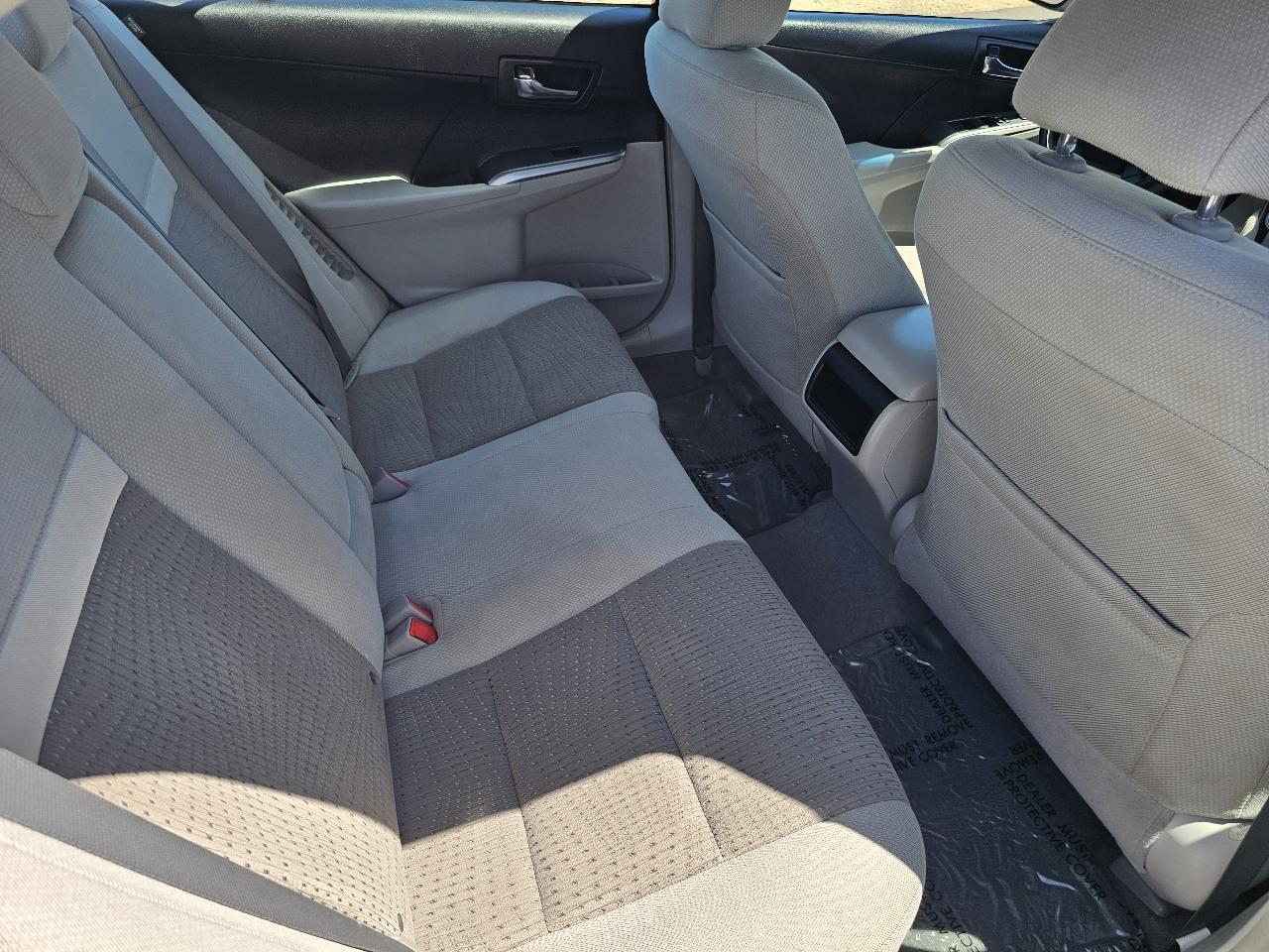 Toyota Camry Hybrid XLE 2013