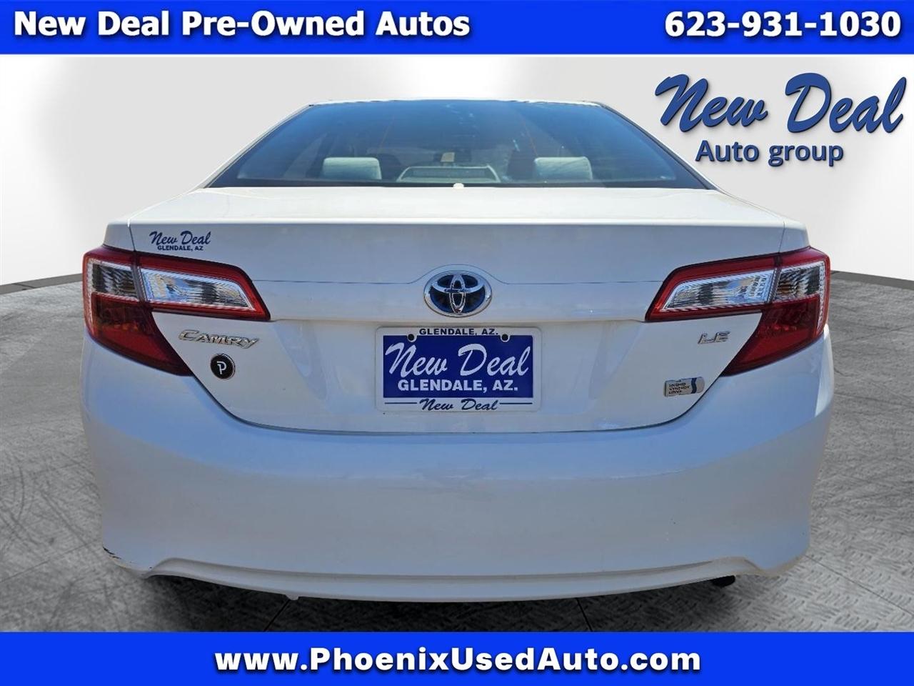 Toyota Camry Hybrid XLE 2013