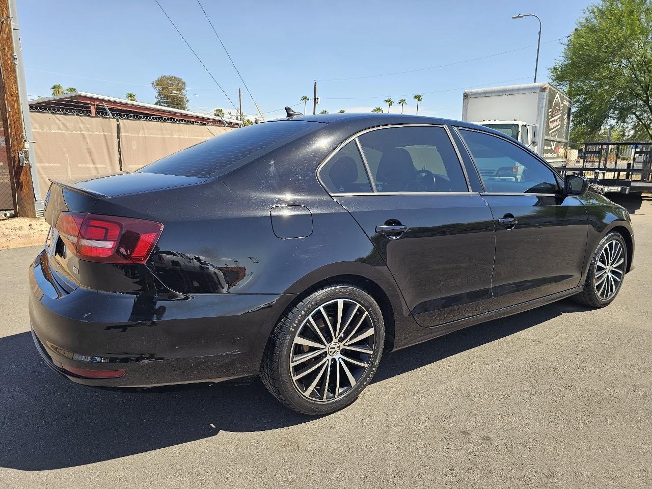 Volkswagen Jetta SE 5M 2016