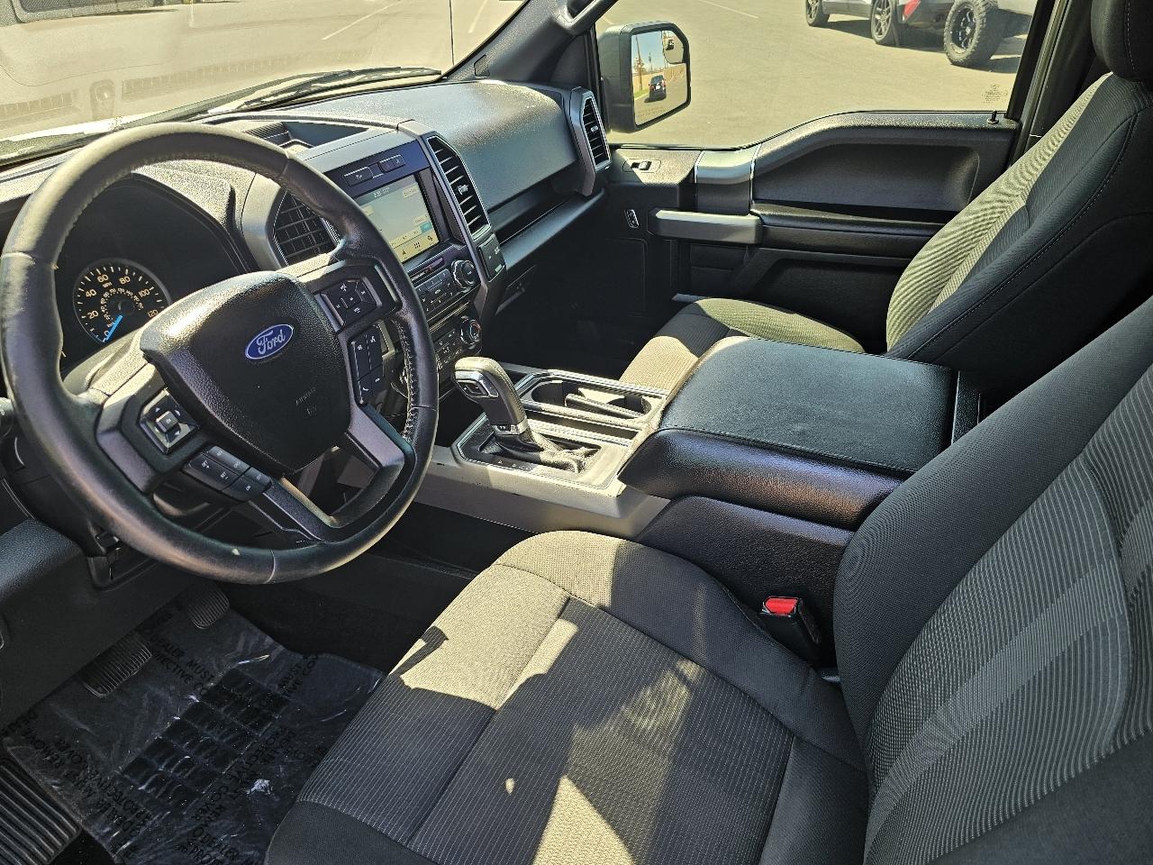 Ford F-150 XLT SuperCrew 2WD 2017
