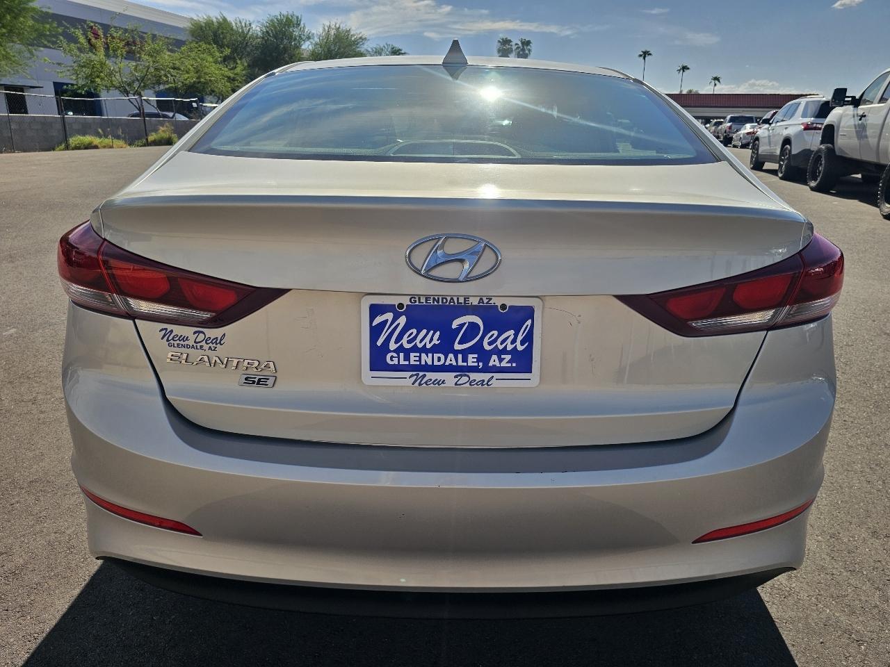 Hyundai Elantra SE 6AT 2017