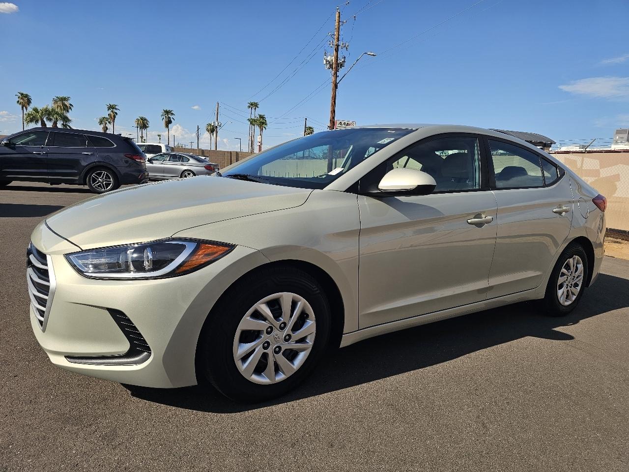 Hyundai Elantra SE 6AT 2017