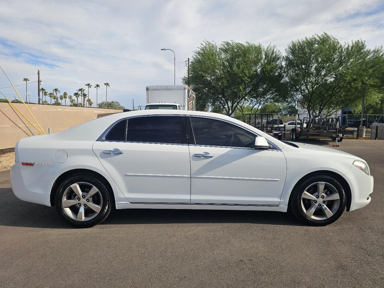 Chevrolet Malibu 1LT 2012
