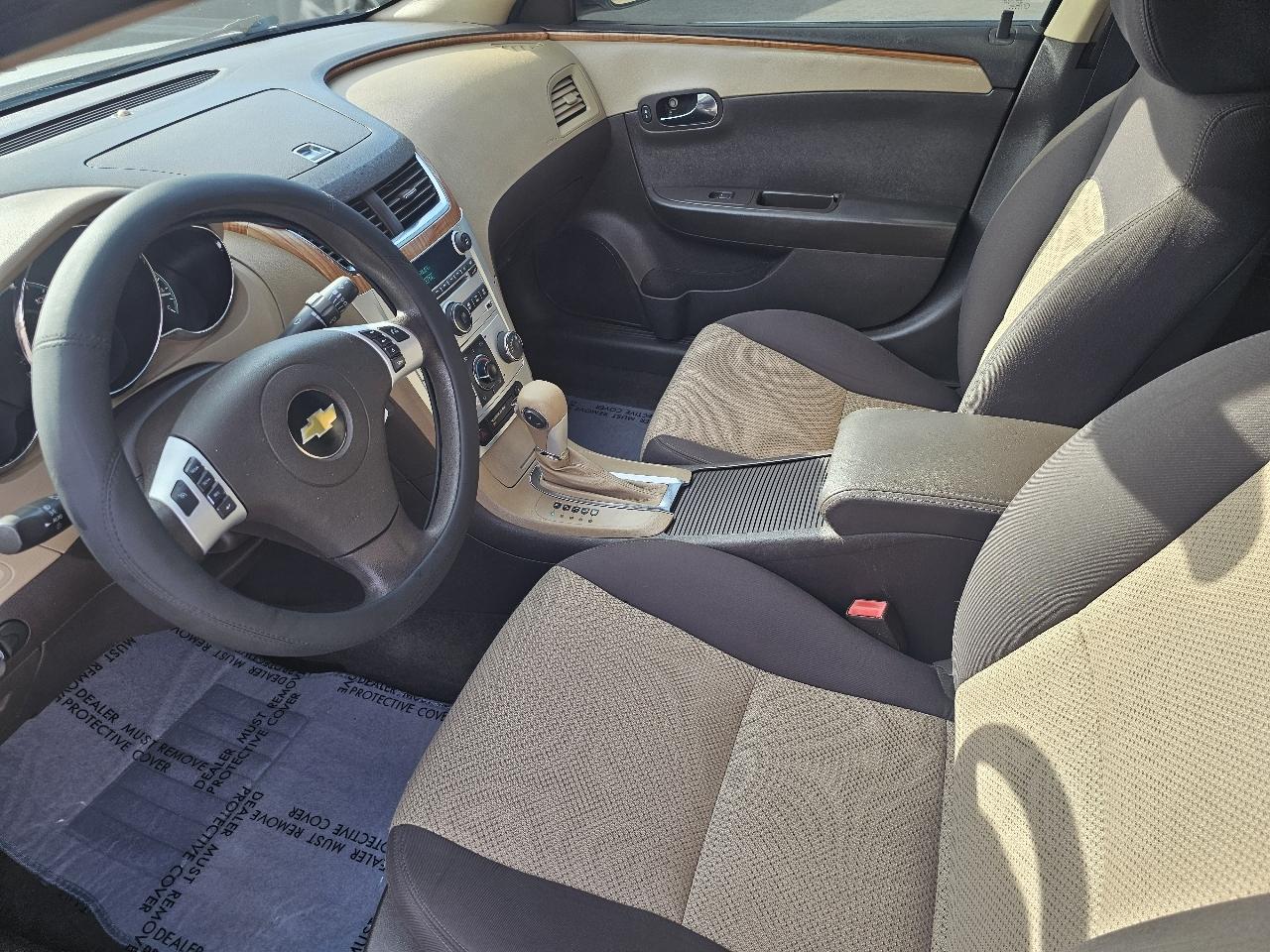 Chevrolet Malibu 1LT 2012