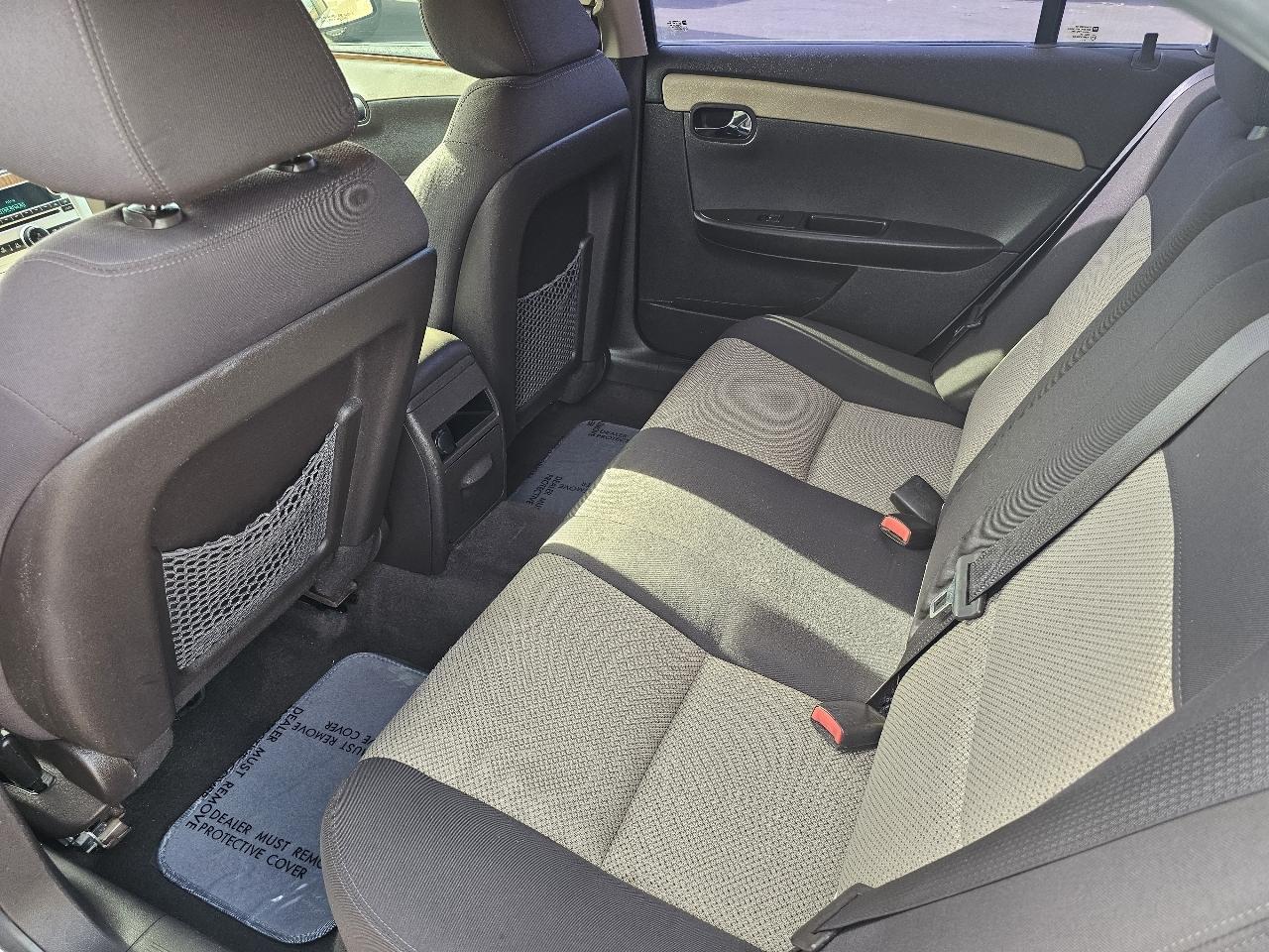 Chevrolet Malibu 1LT 2012