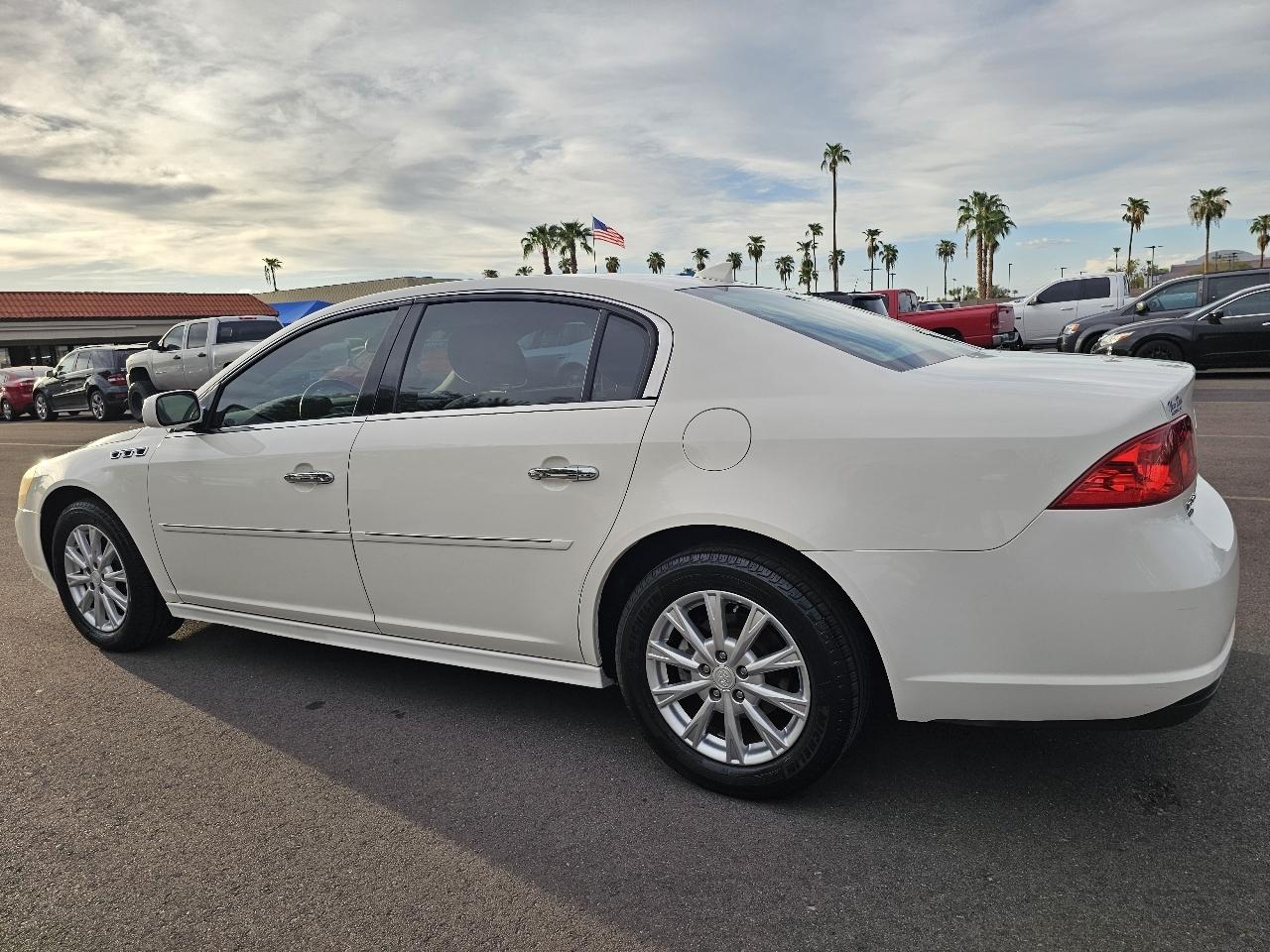 Buick Lucerne CX 2011
