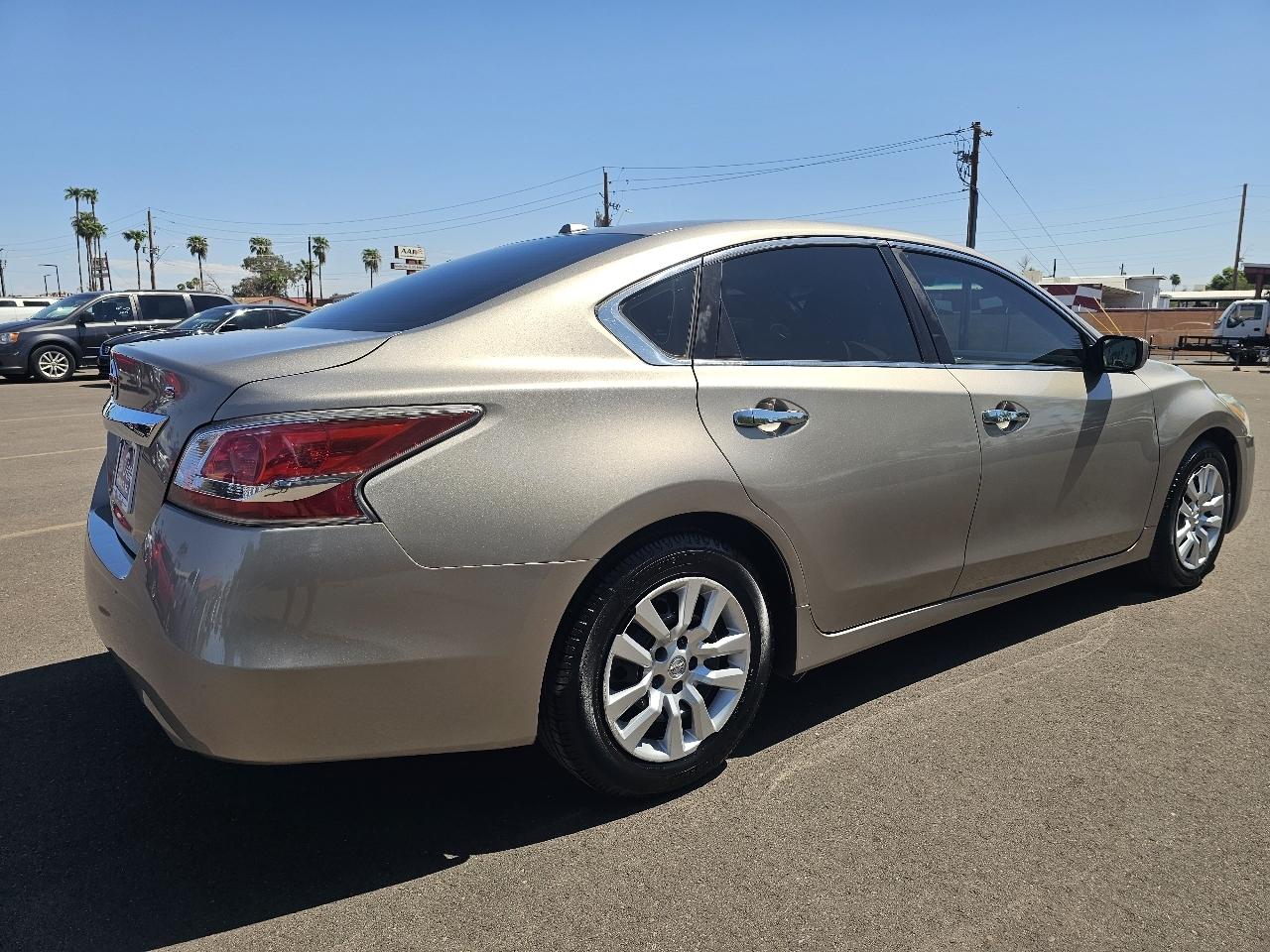 Nissan Altima 2.5 SV 2015