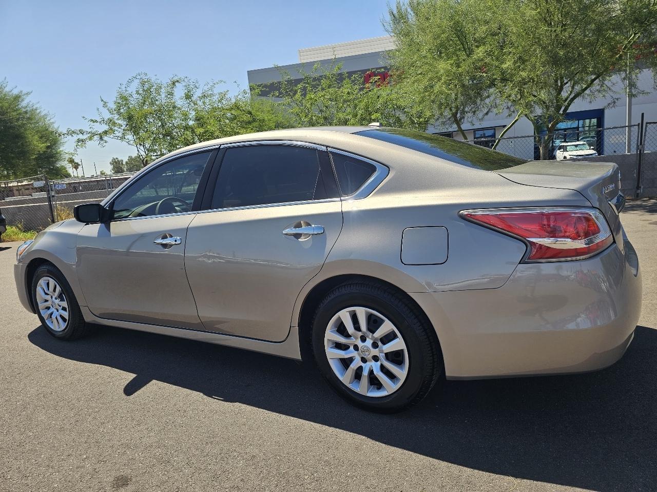 Nissan Altima 2.5 SV 2015