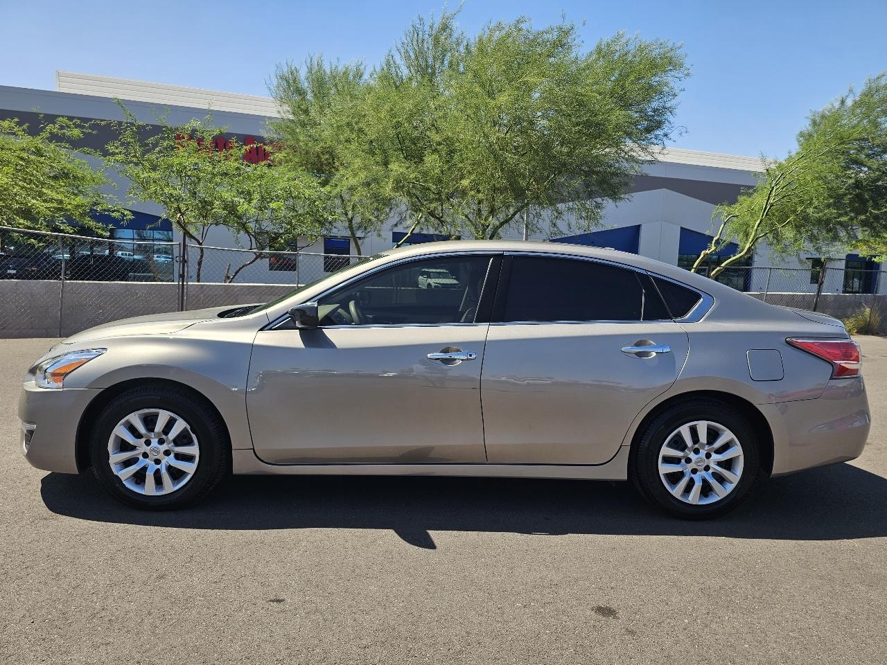Nissan Altima 2.5 SV 2015