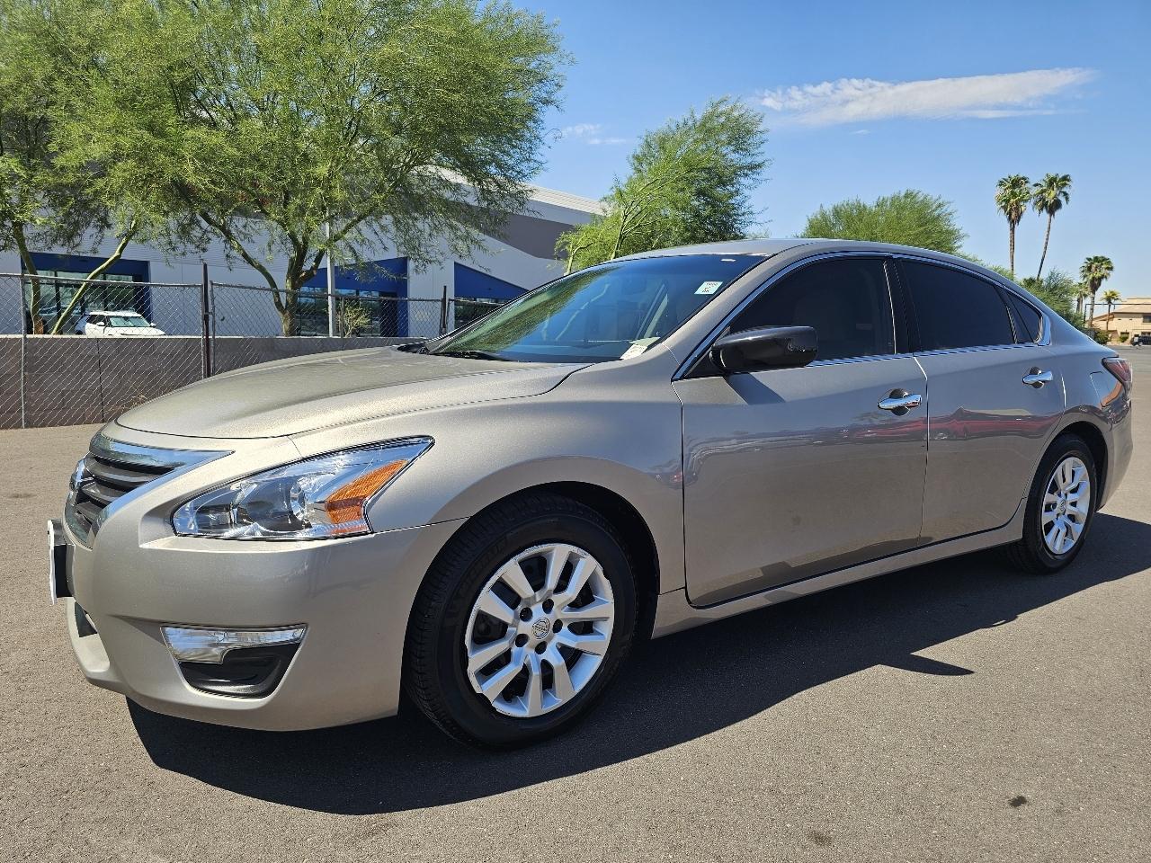 Nissan Altima 2.5 SV 2015