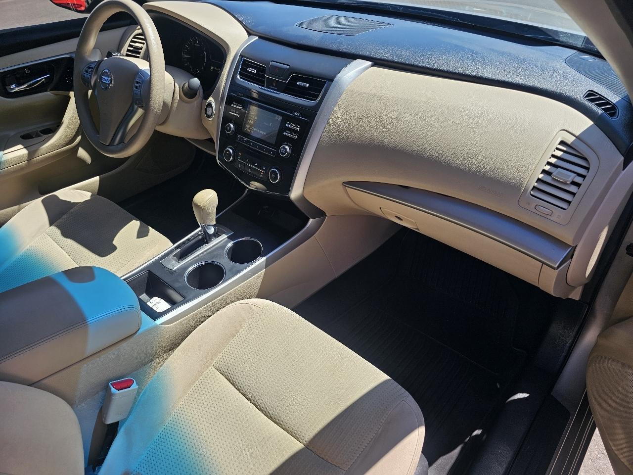 Nissan Altima 2.5 SV 2015